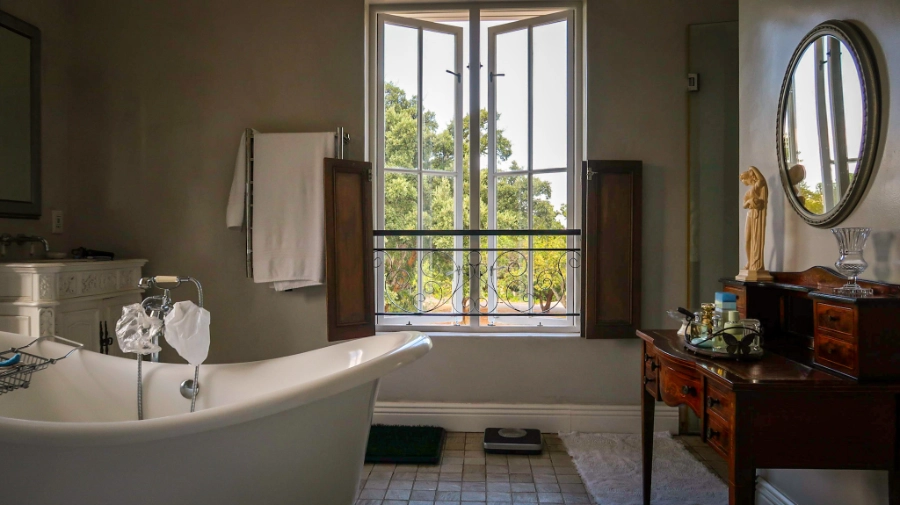 Milton-House-Faure-Cres78-1
