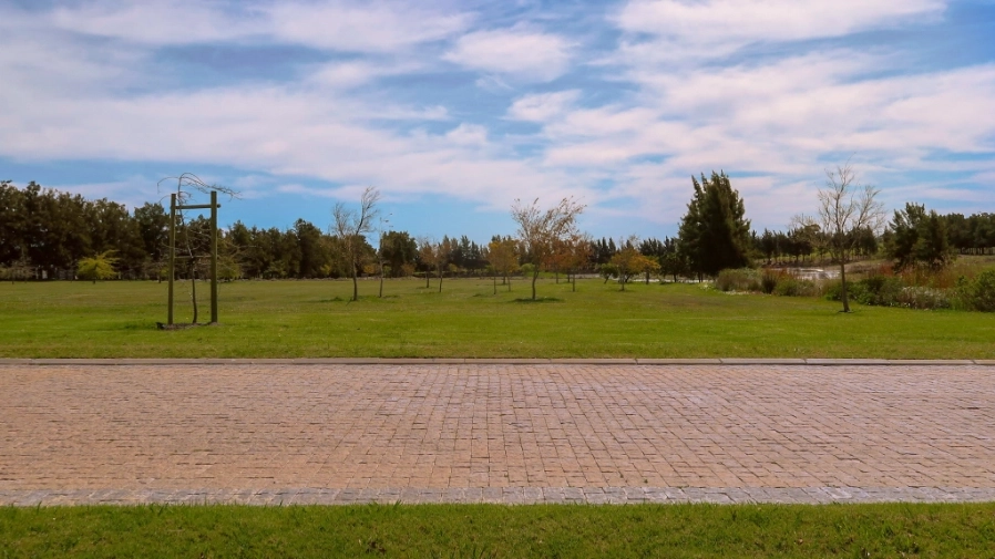 Anura-Access-Road8