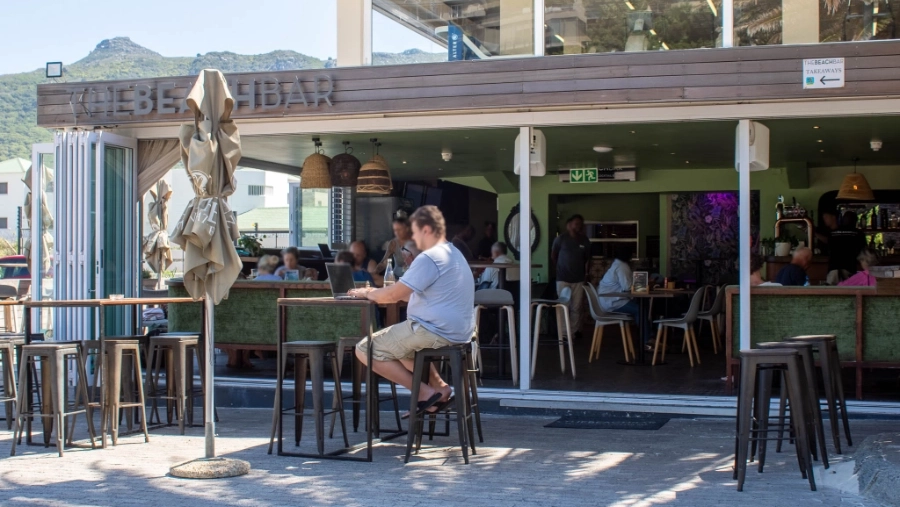 The-Beach-Bar-10