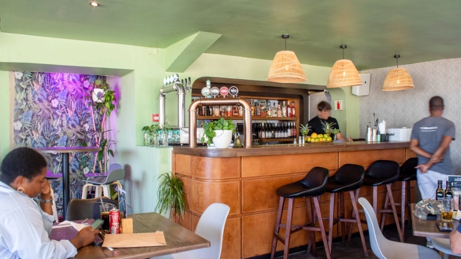 The-Beach-Bar-14