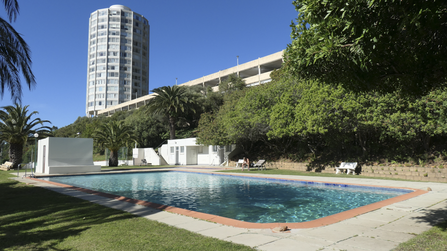 Disa Towers Pool 15